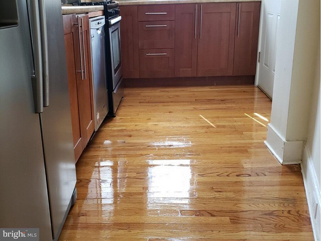 ROSEMONT - Residential Lease