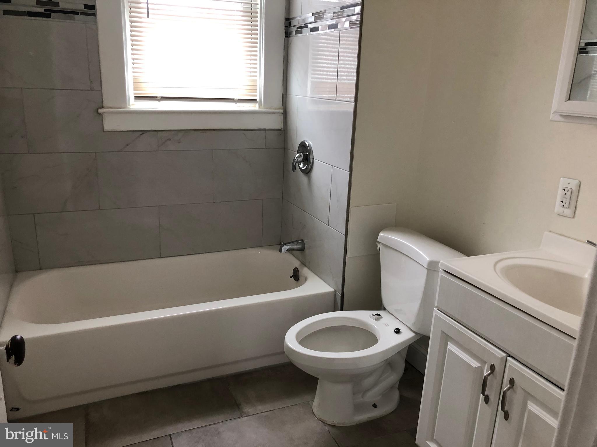 ROSEMONT - Residential Lease