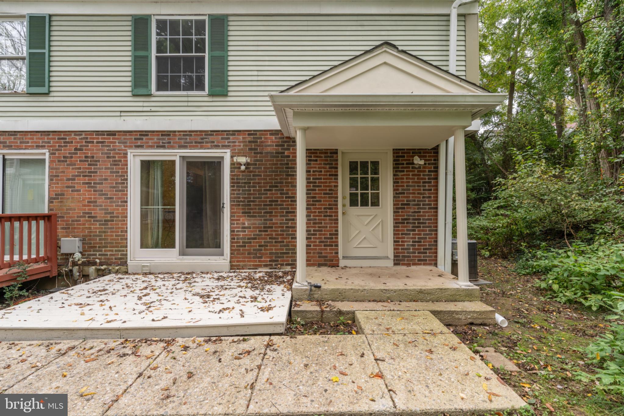 72 RIDGELAWN ROAD D