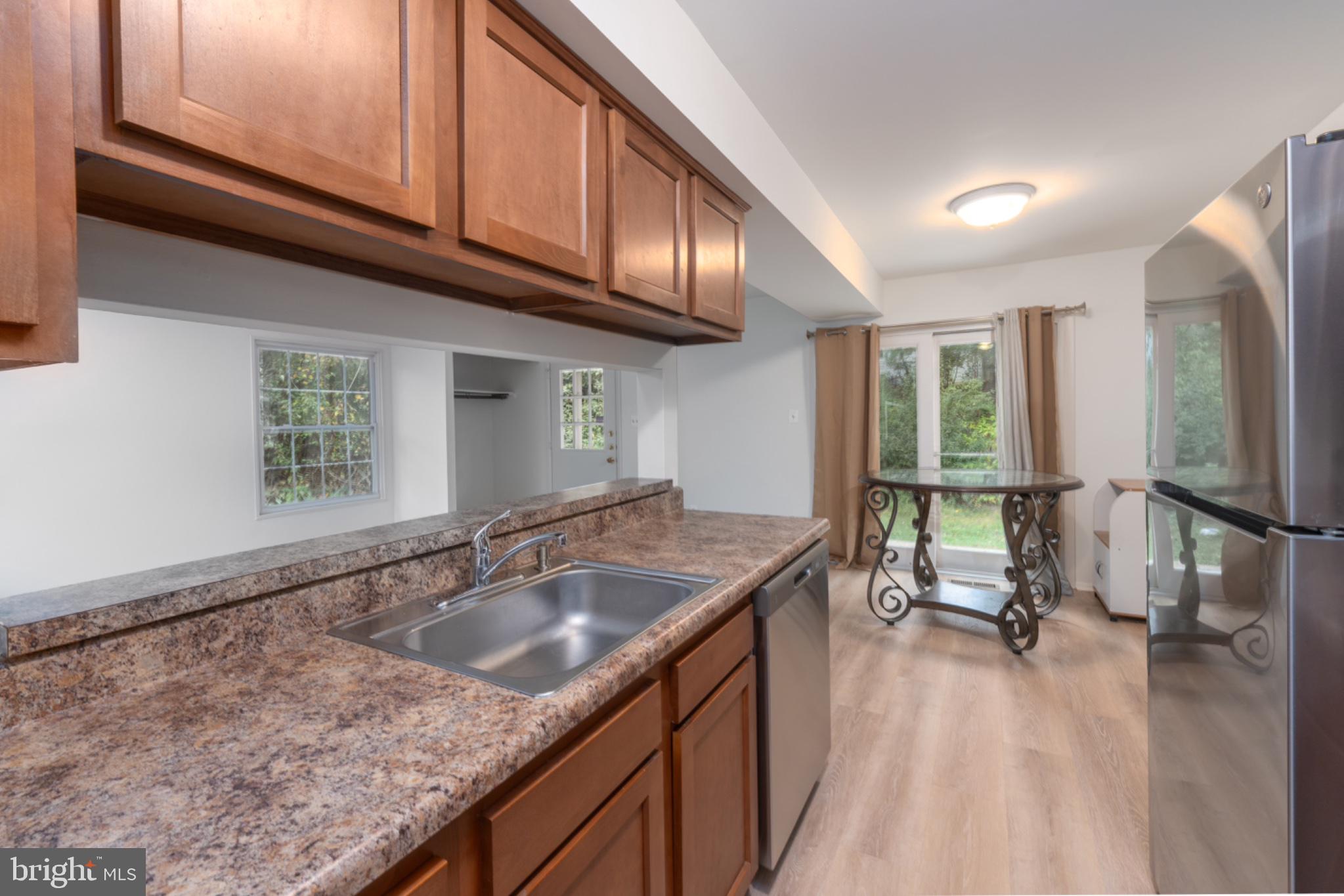 72 RIDGELAWN ROAD D