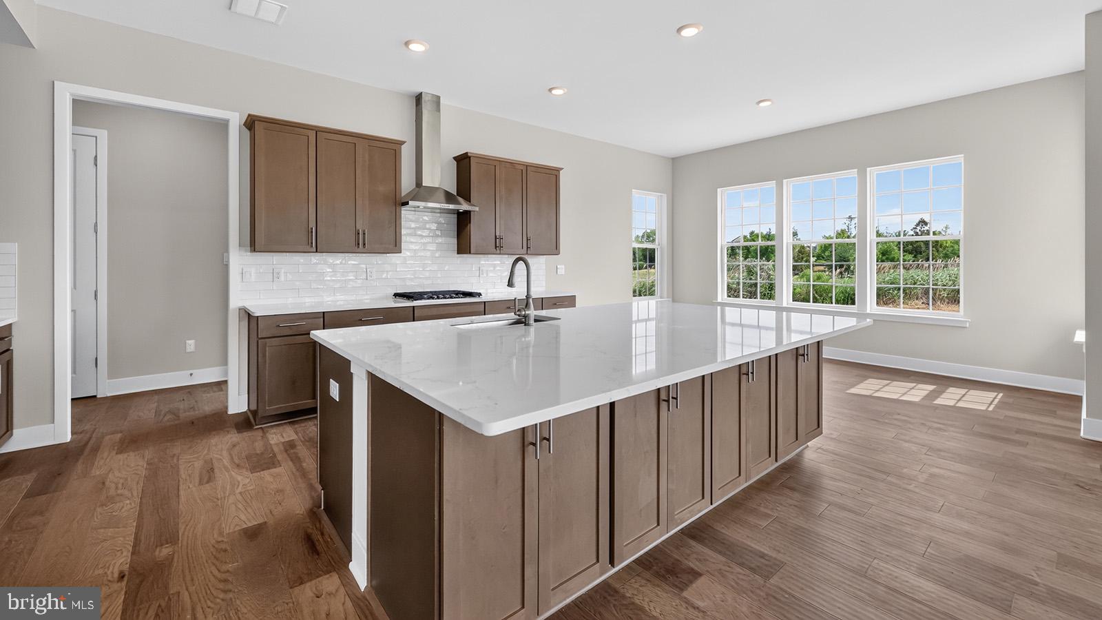5 MEETINGHOUSE ROAD