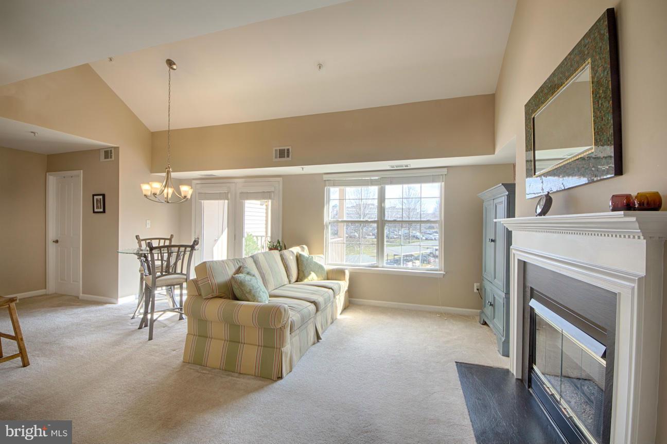 FAIRMONT - Residential