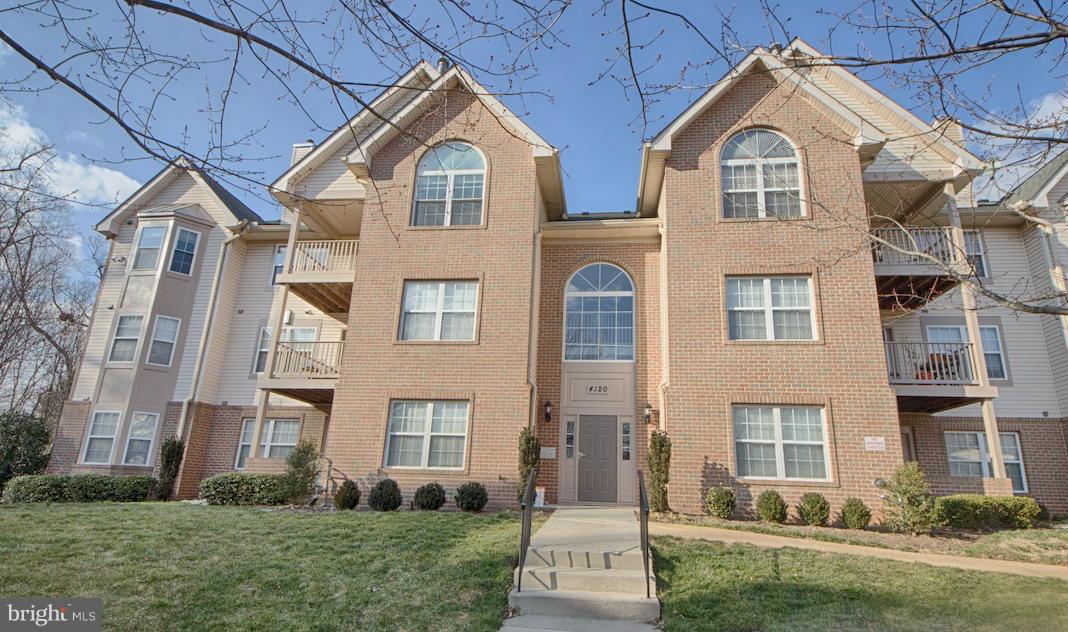 FAIRMONT - Residential