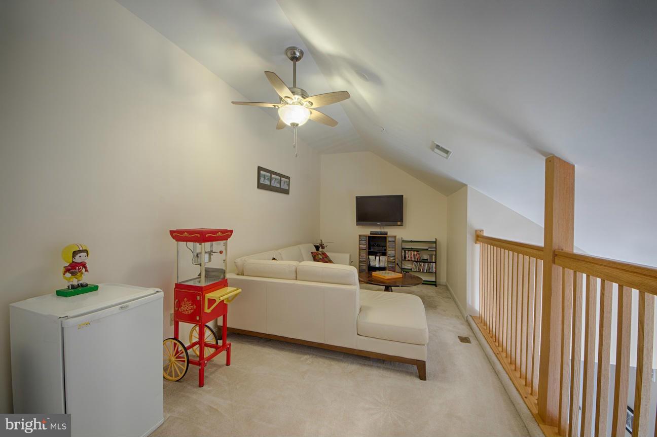 FAIRMONT - Residential