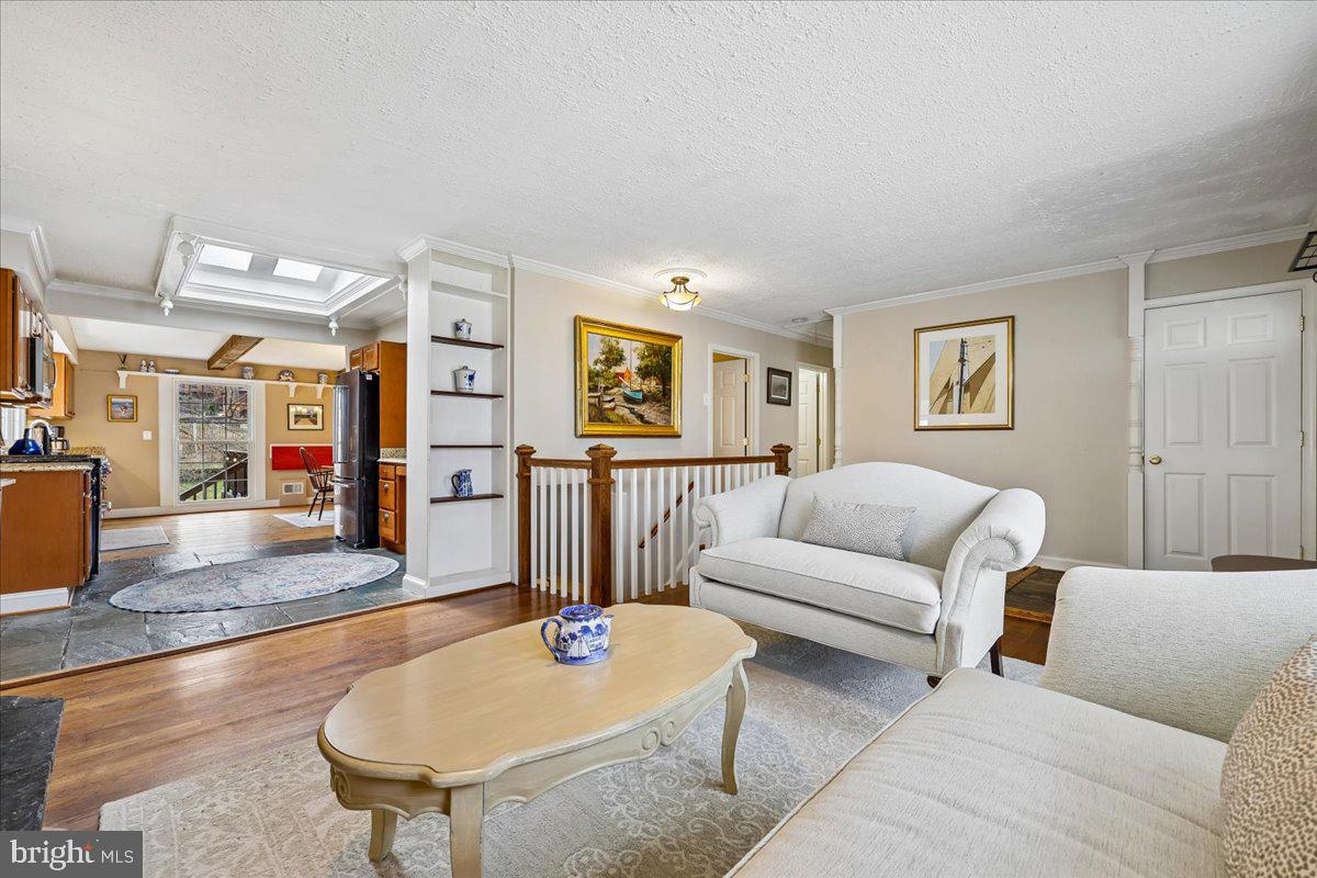 HOMEWOOD - Residential