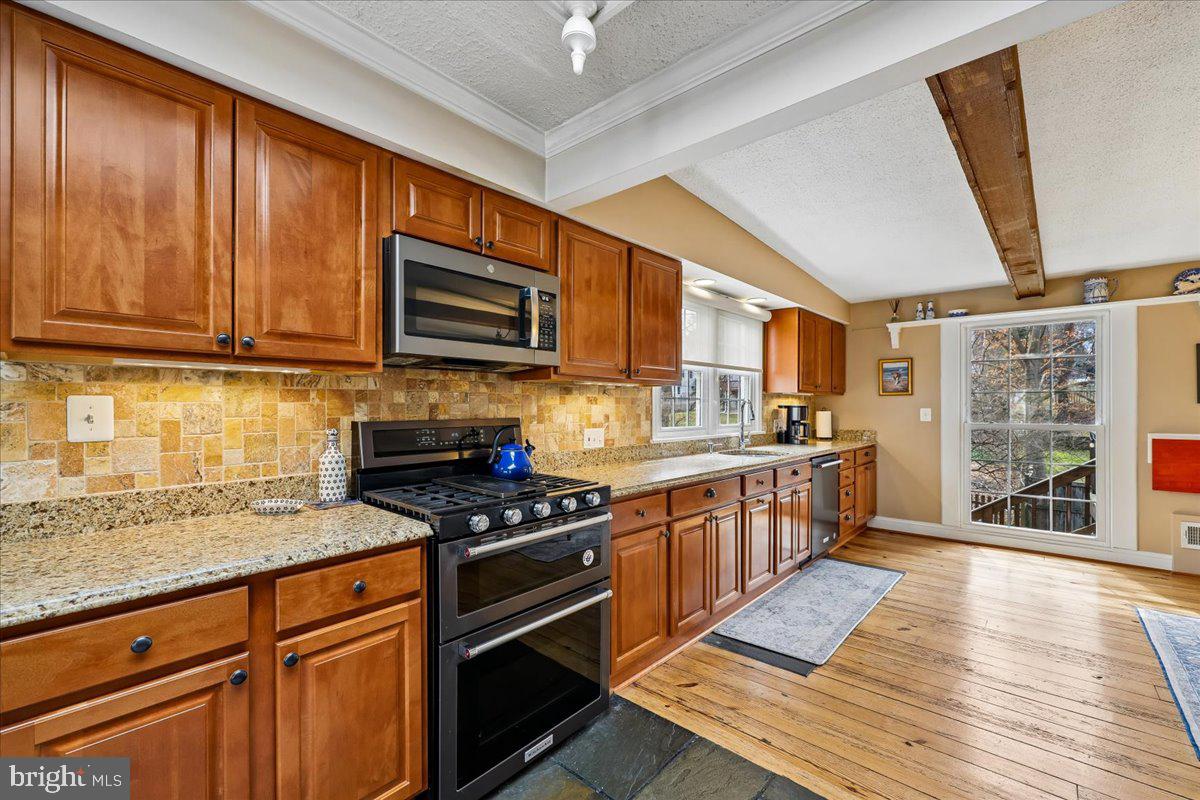 HOMEWOOD - Residential