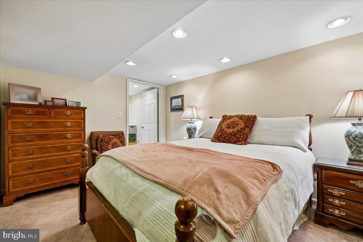 HOMEWOOD - Residential