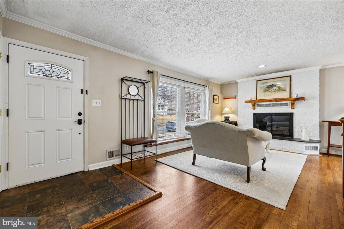 HOMEWOOD - Residential