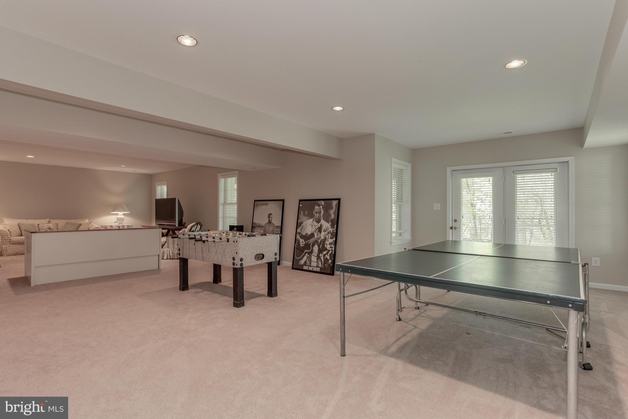 FALLS FARM - Residential