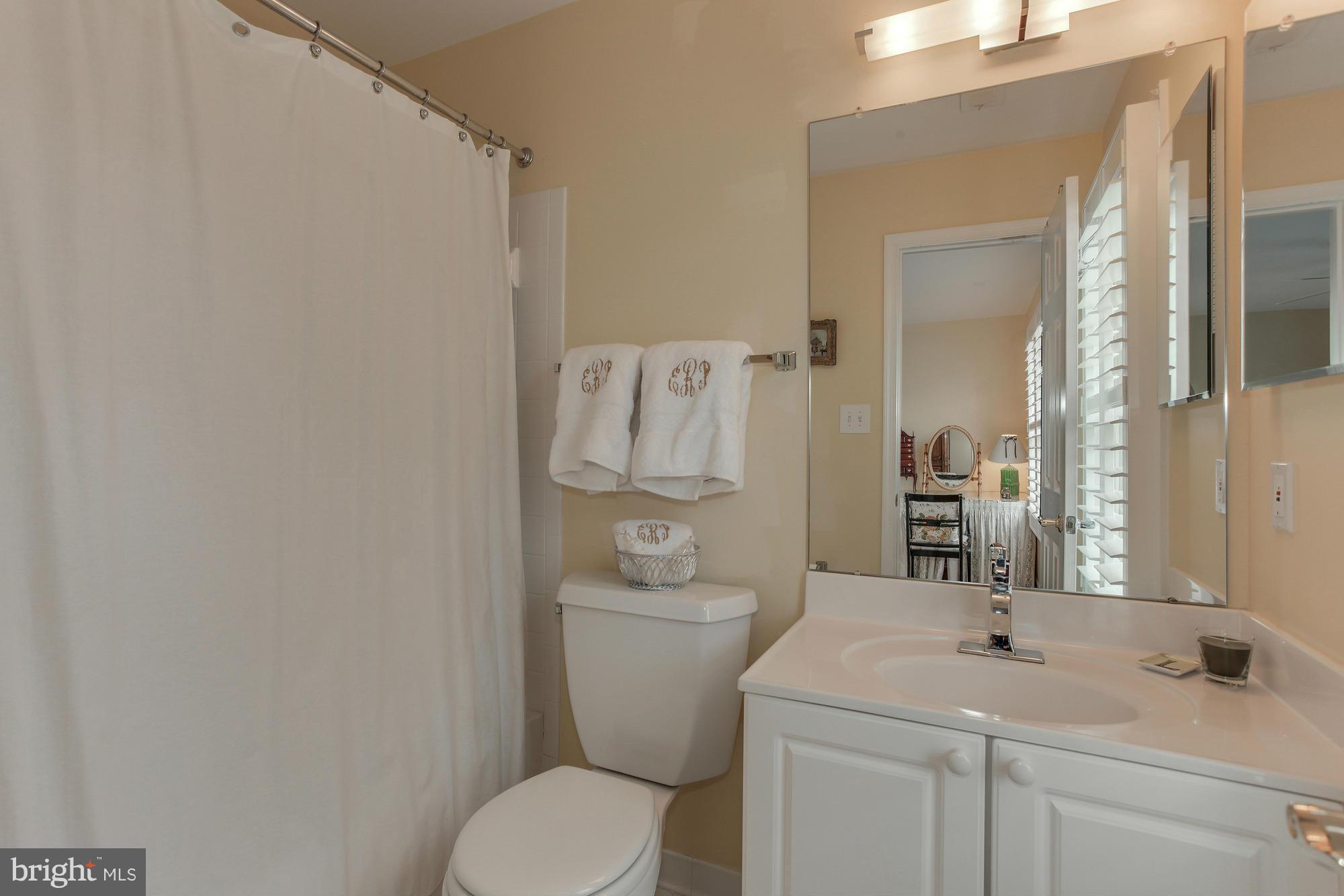 FALLS FARM - Residential