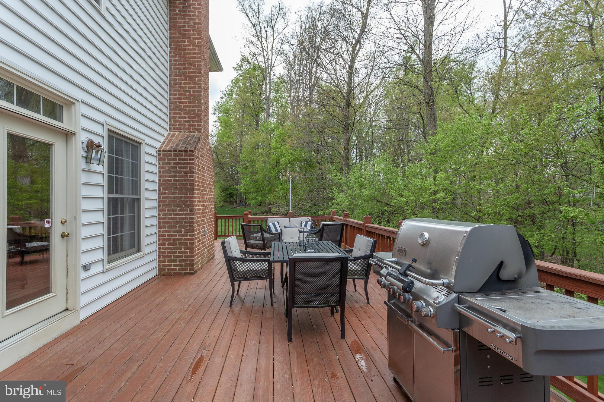 FALLS FARM - Residential