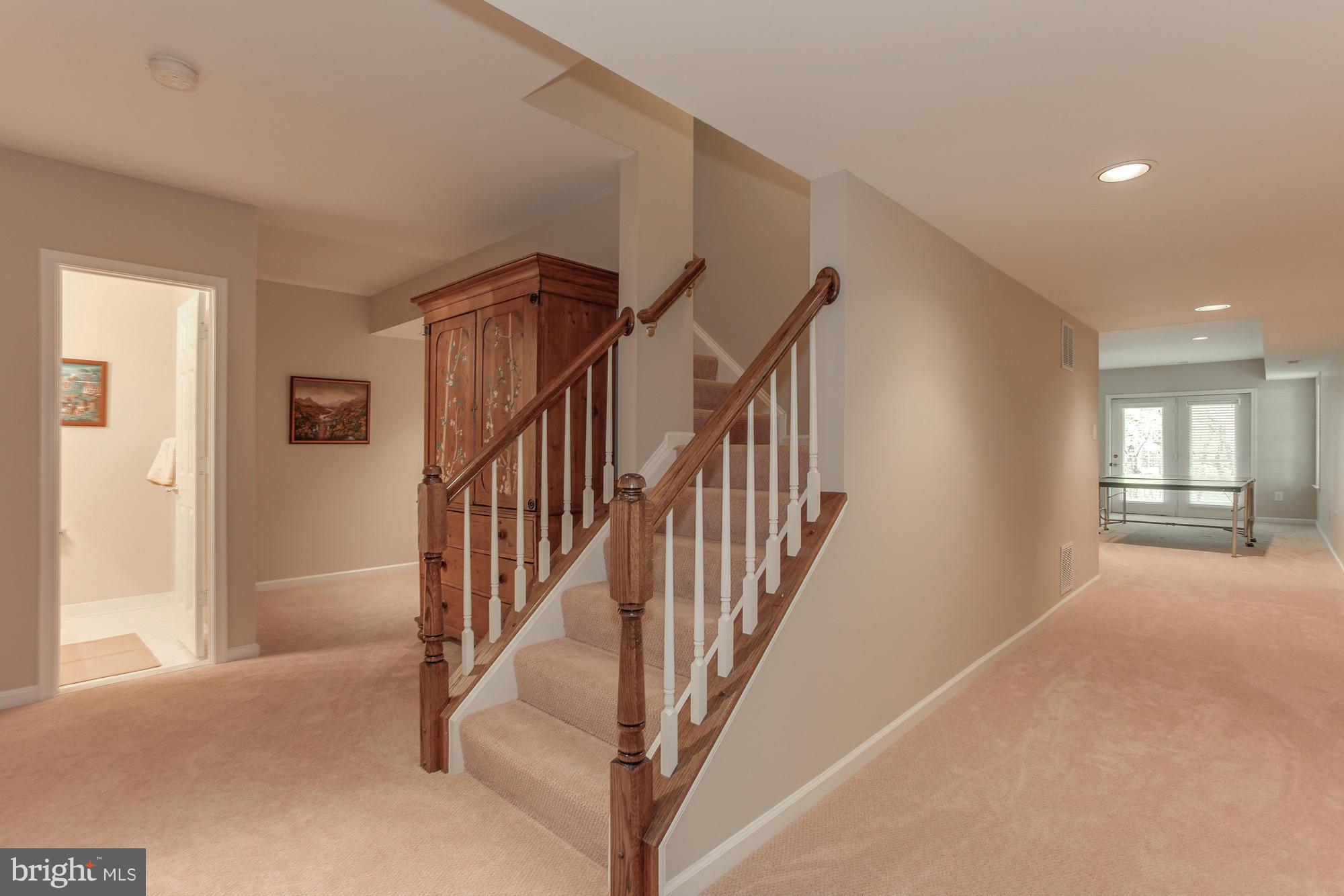 FALLS FARM - Residential