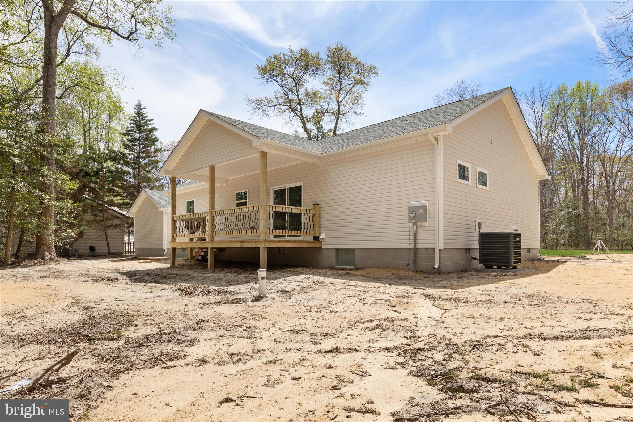 PINE LAKE - Residential