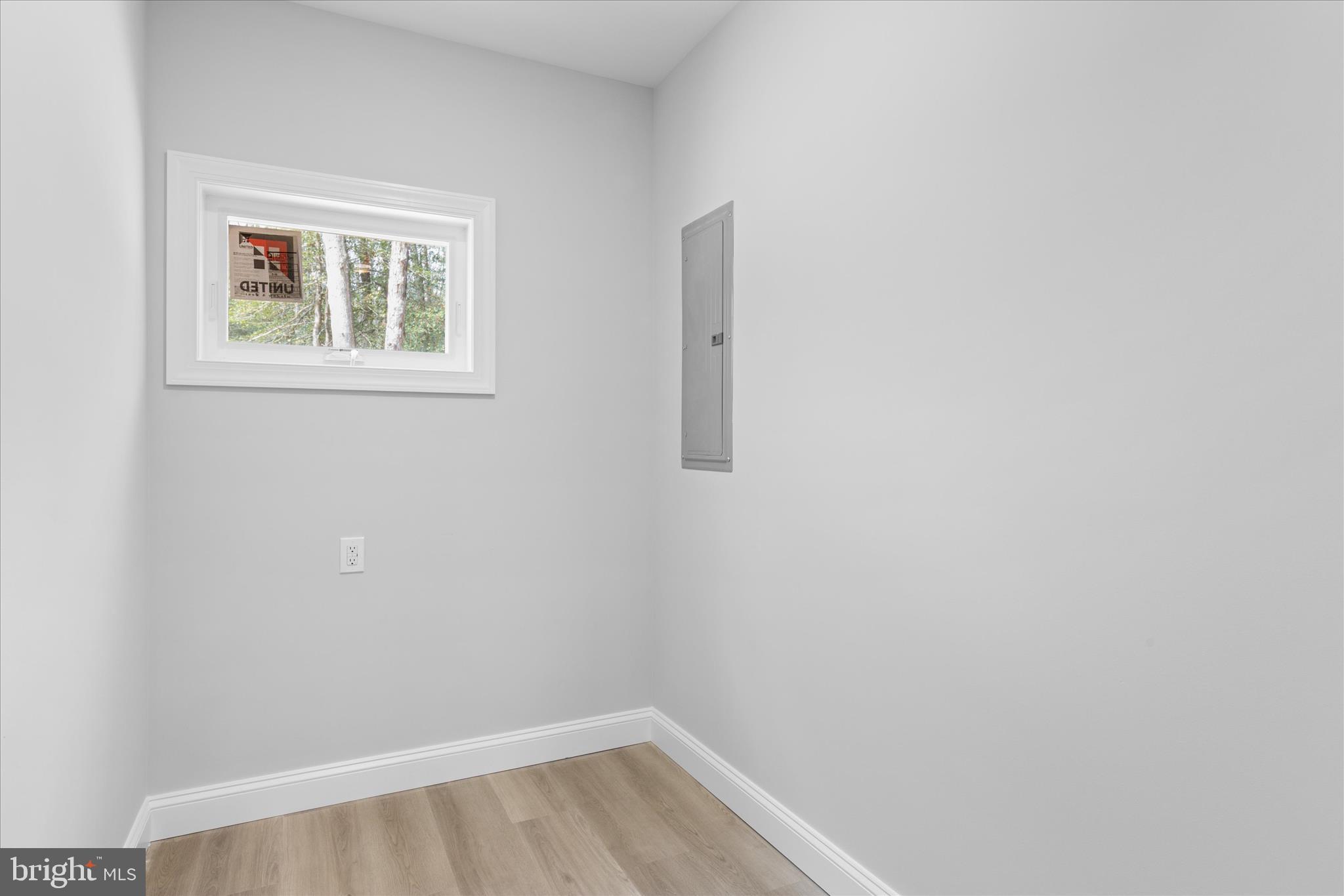 PINE LAKE - Residential