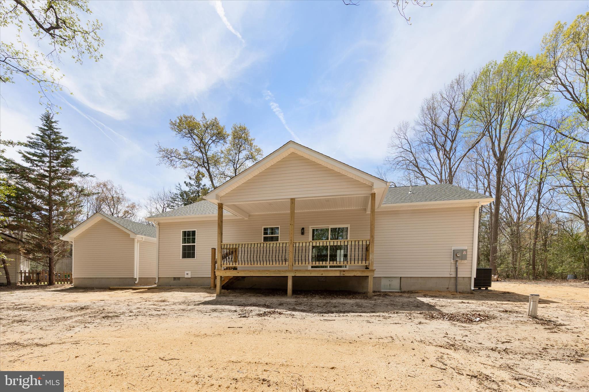 PINE LAKE - Residential