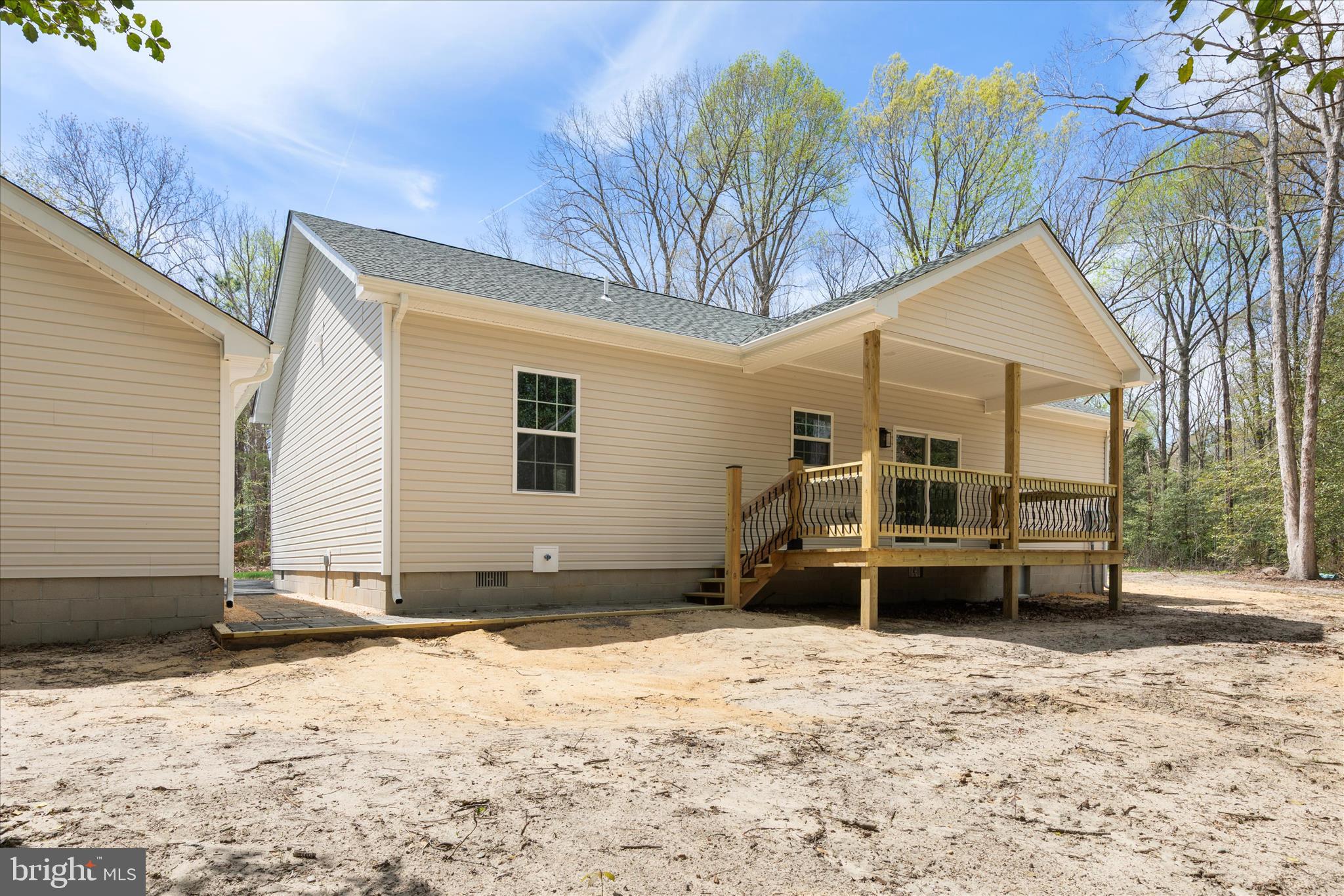 PINE LAKE - Residential