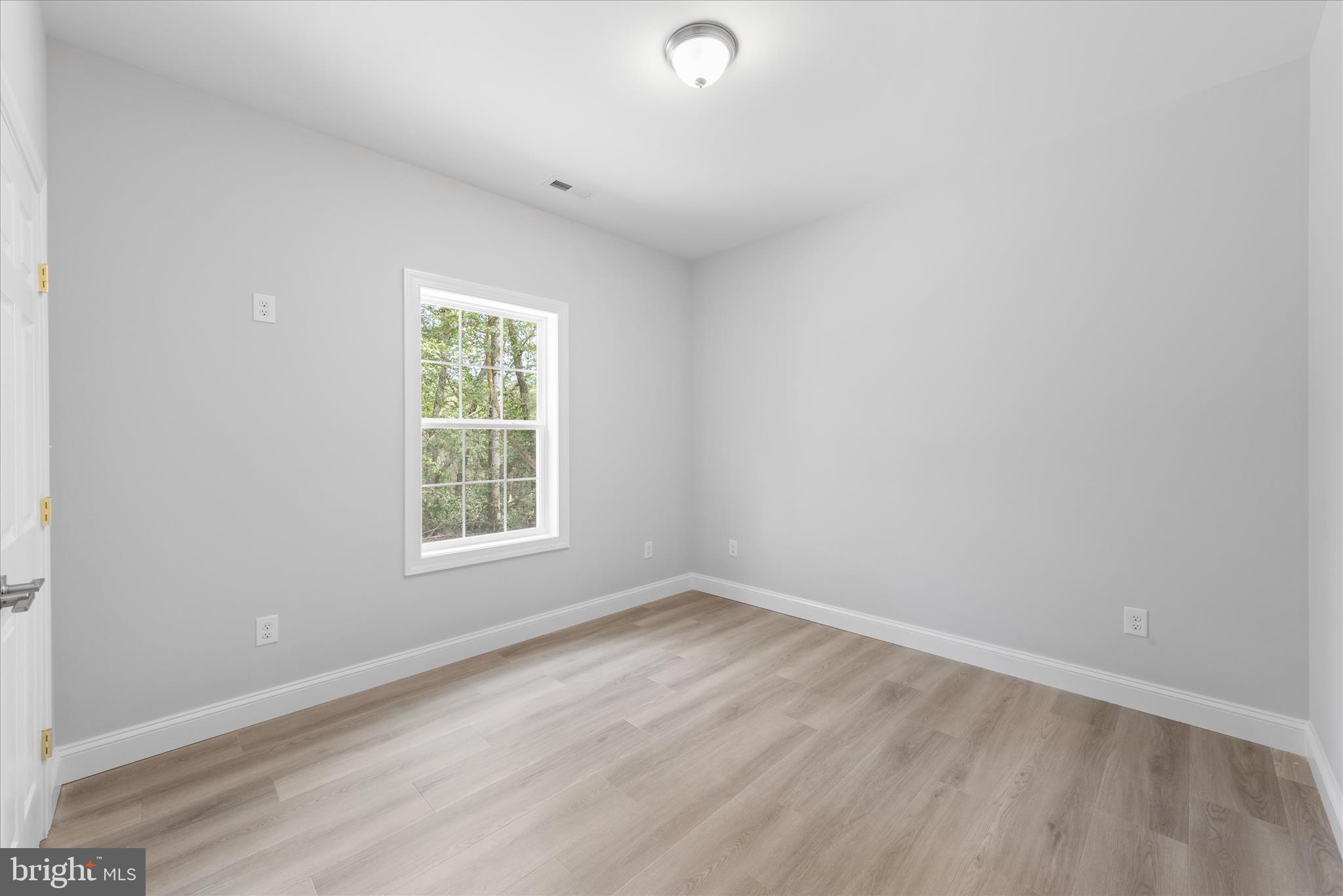 PINE LAKE - Residential