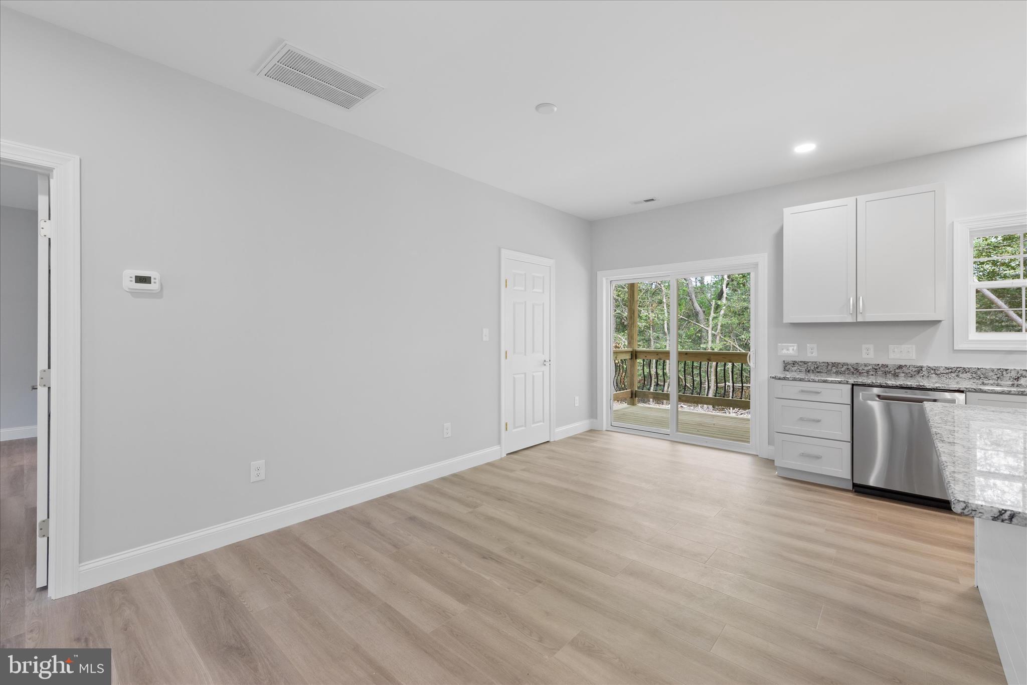 PINE LAKE - Residential