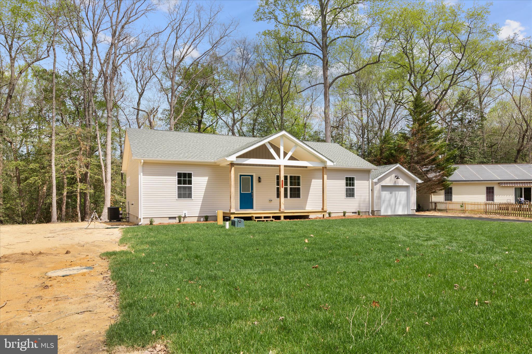 PINE LAKE - Residential