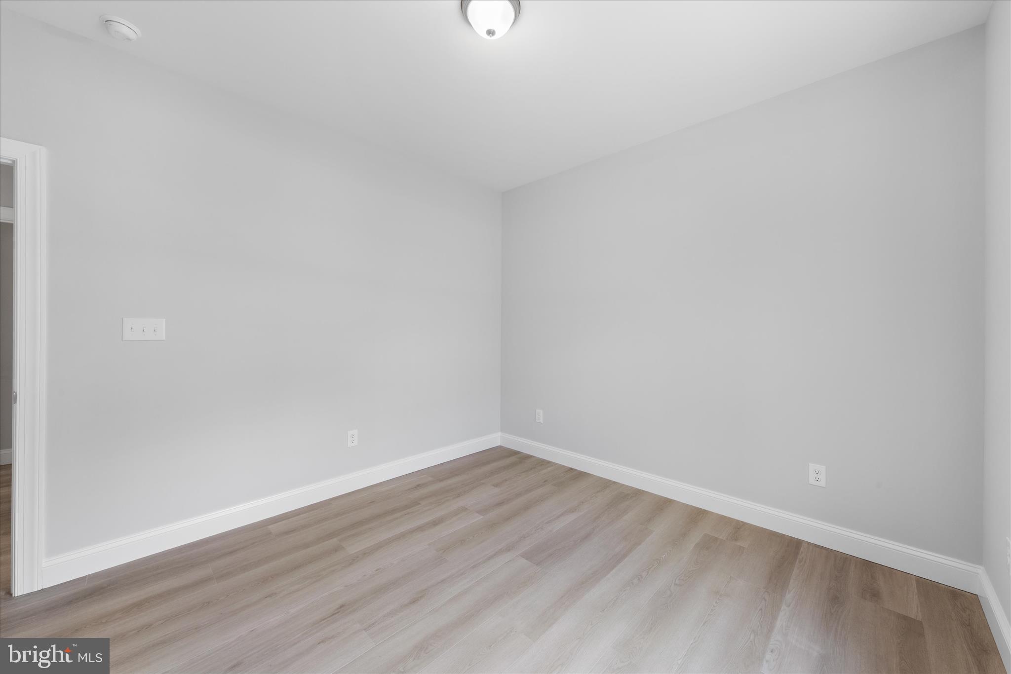 PINE LAKE - Residential