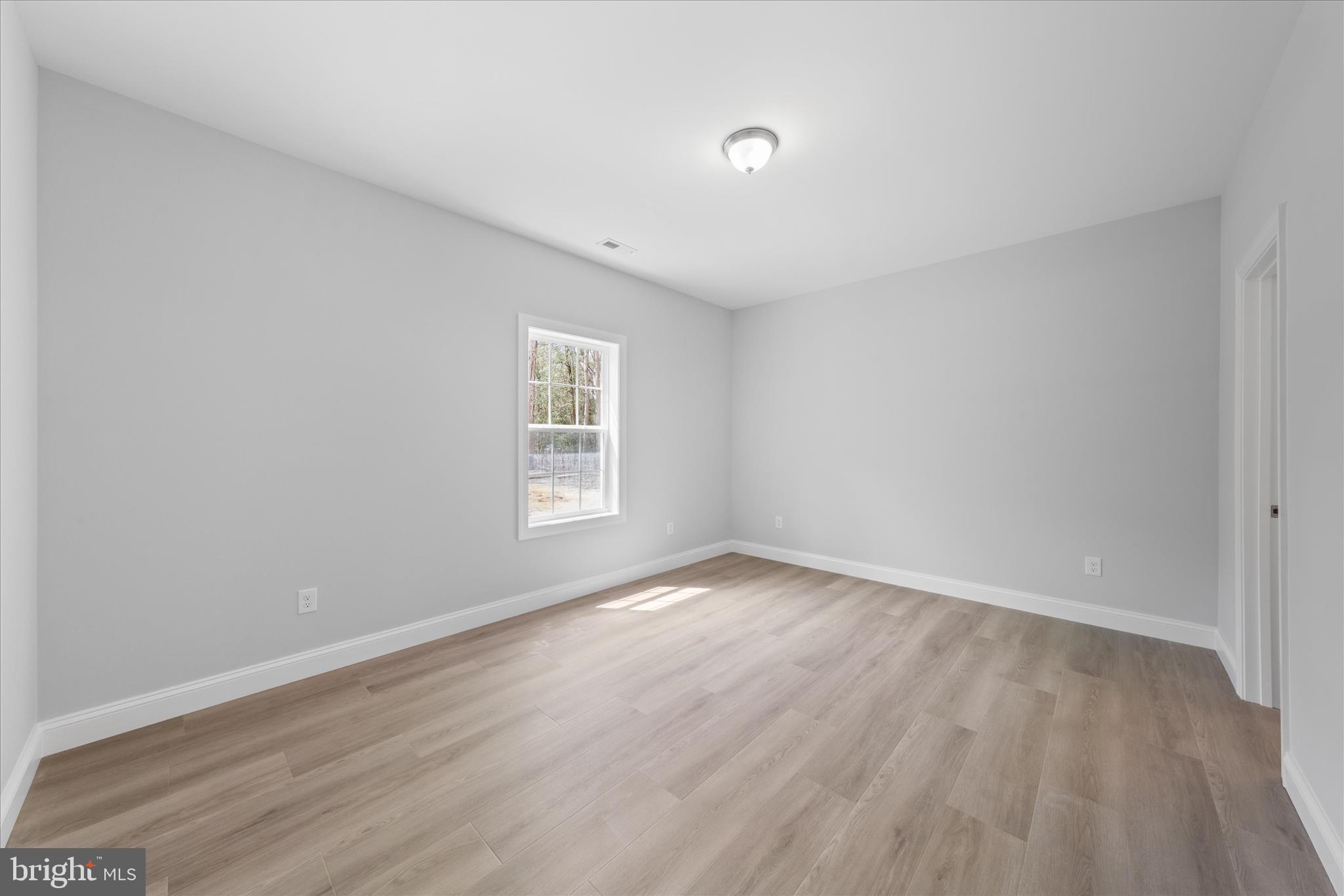 PINE LAKE - Residential