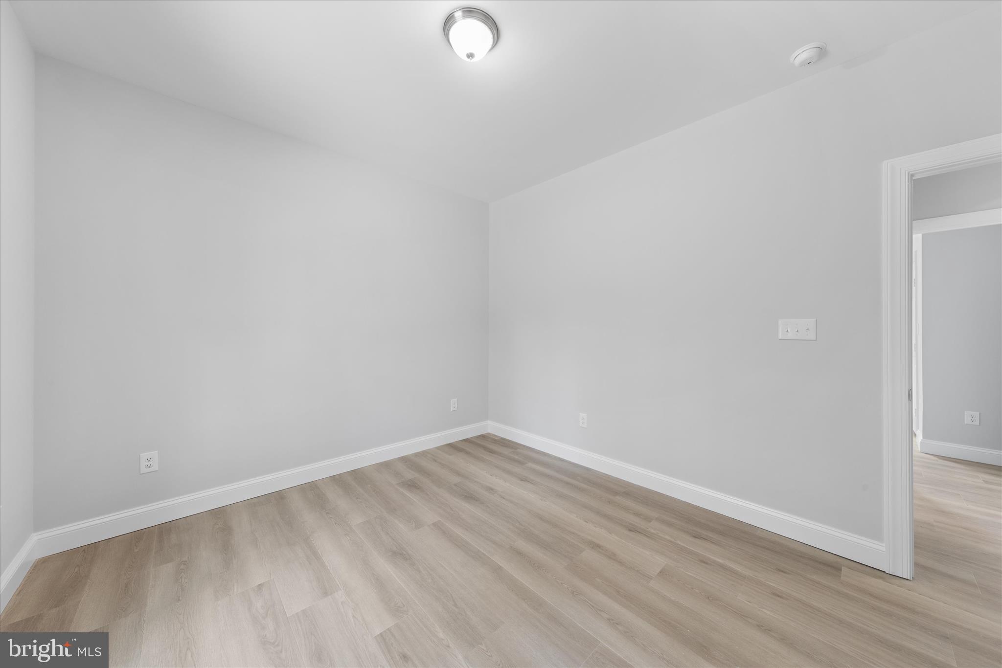 PINE LAKE - Residential