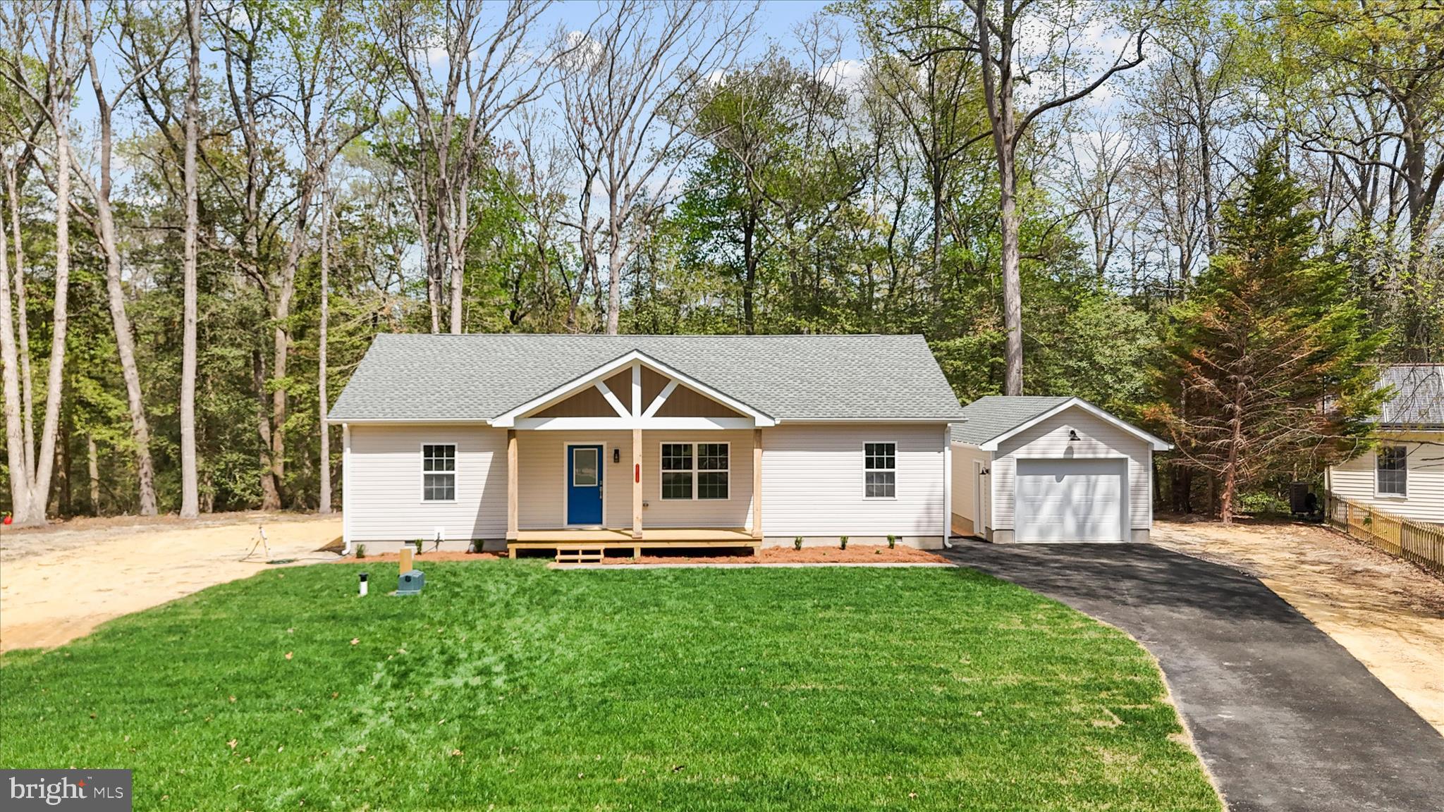 PINE LAKE - Residential