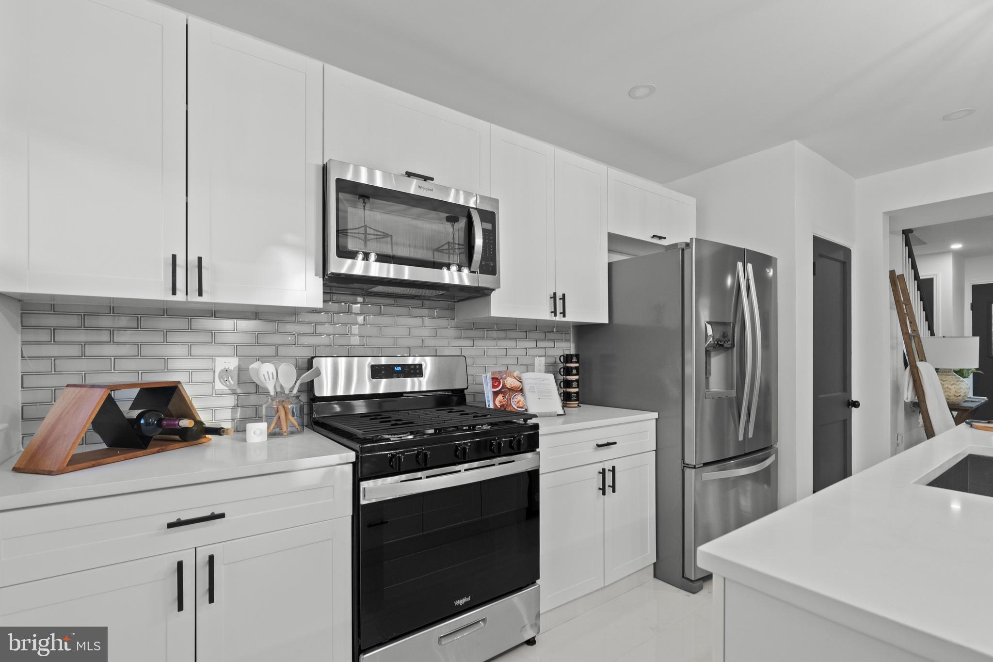 EDNOR GARDENS - LAKESIDE - Residential