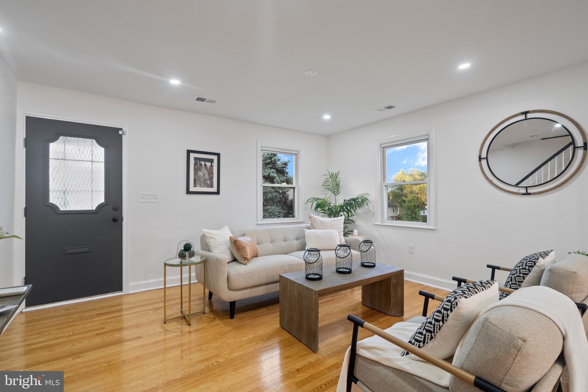 EDNOR GARDENS - LAKESIDE - Residential