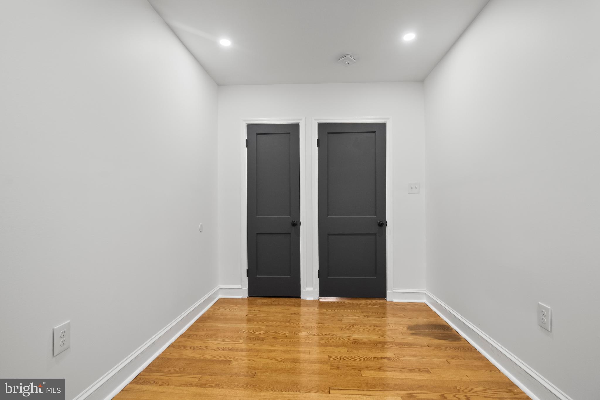 EDNOR GARDENS - LAKESIDE - Residential