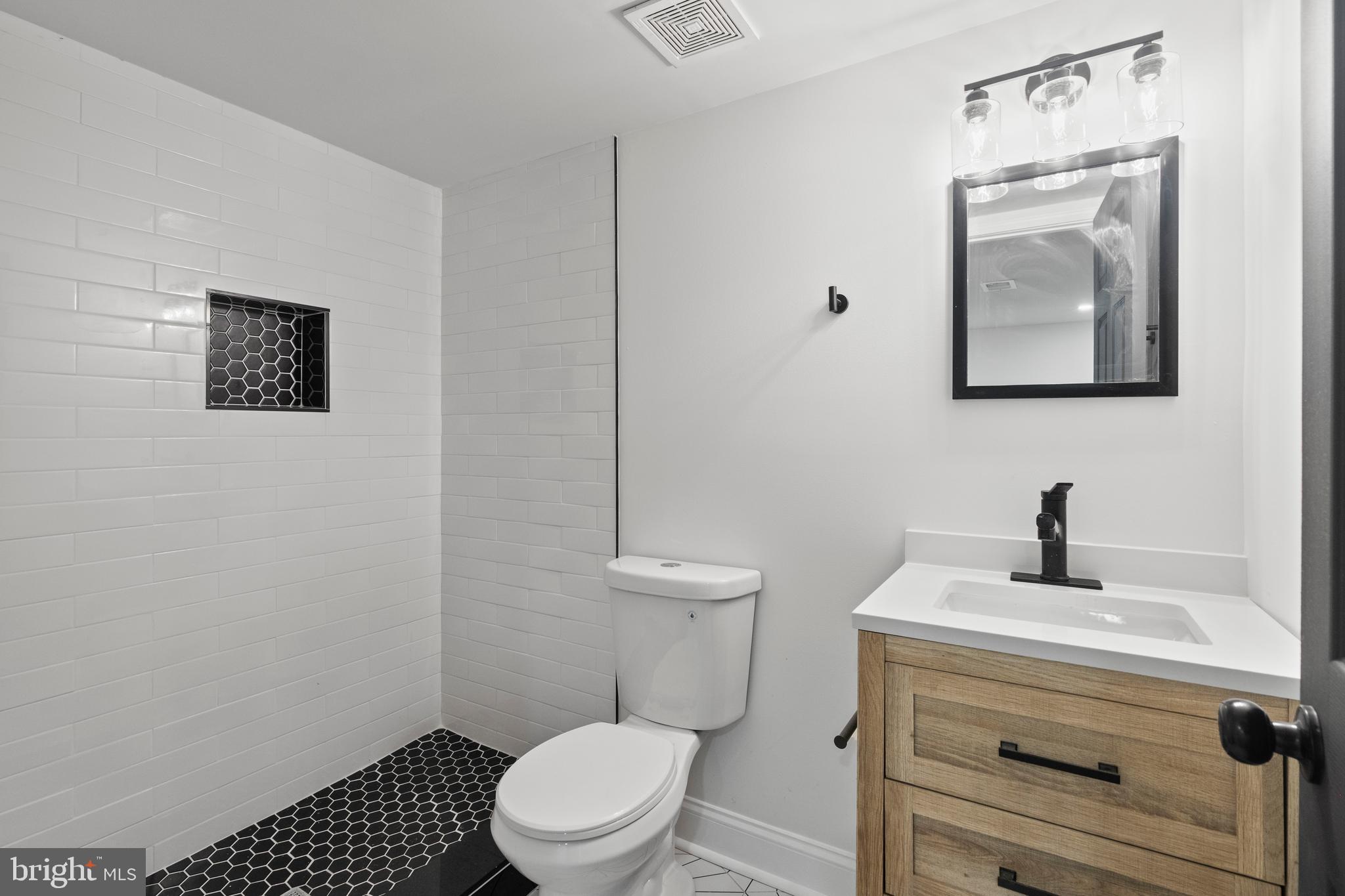 EDNOR GARDENS - LAKESIDE - Residential