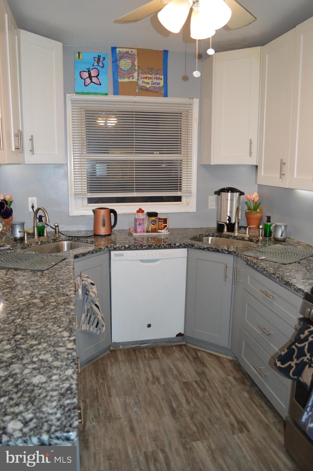 GLEN OAKS - Residential