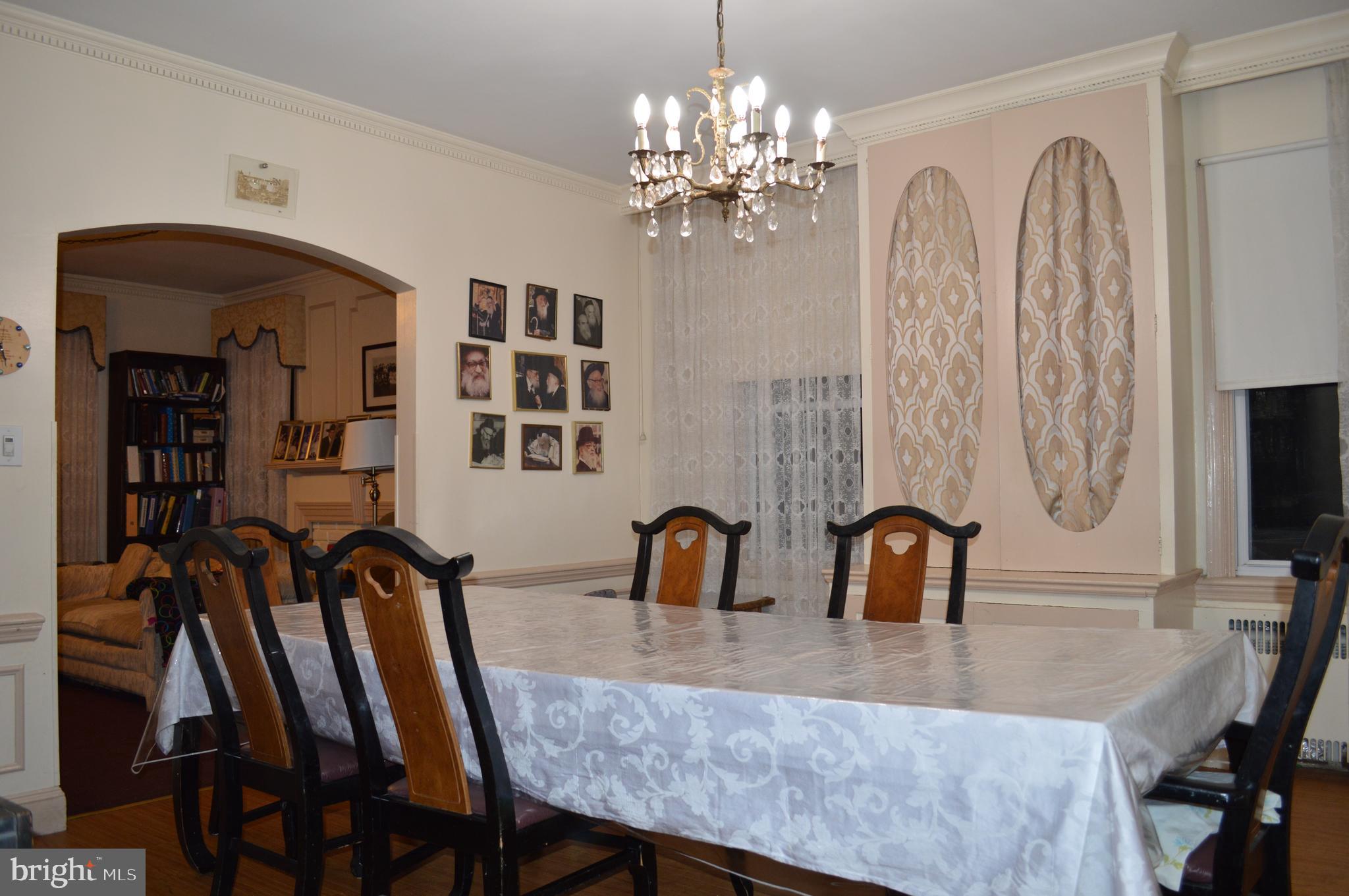 GLEN OAKS - Residential