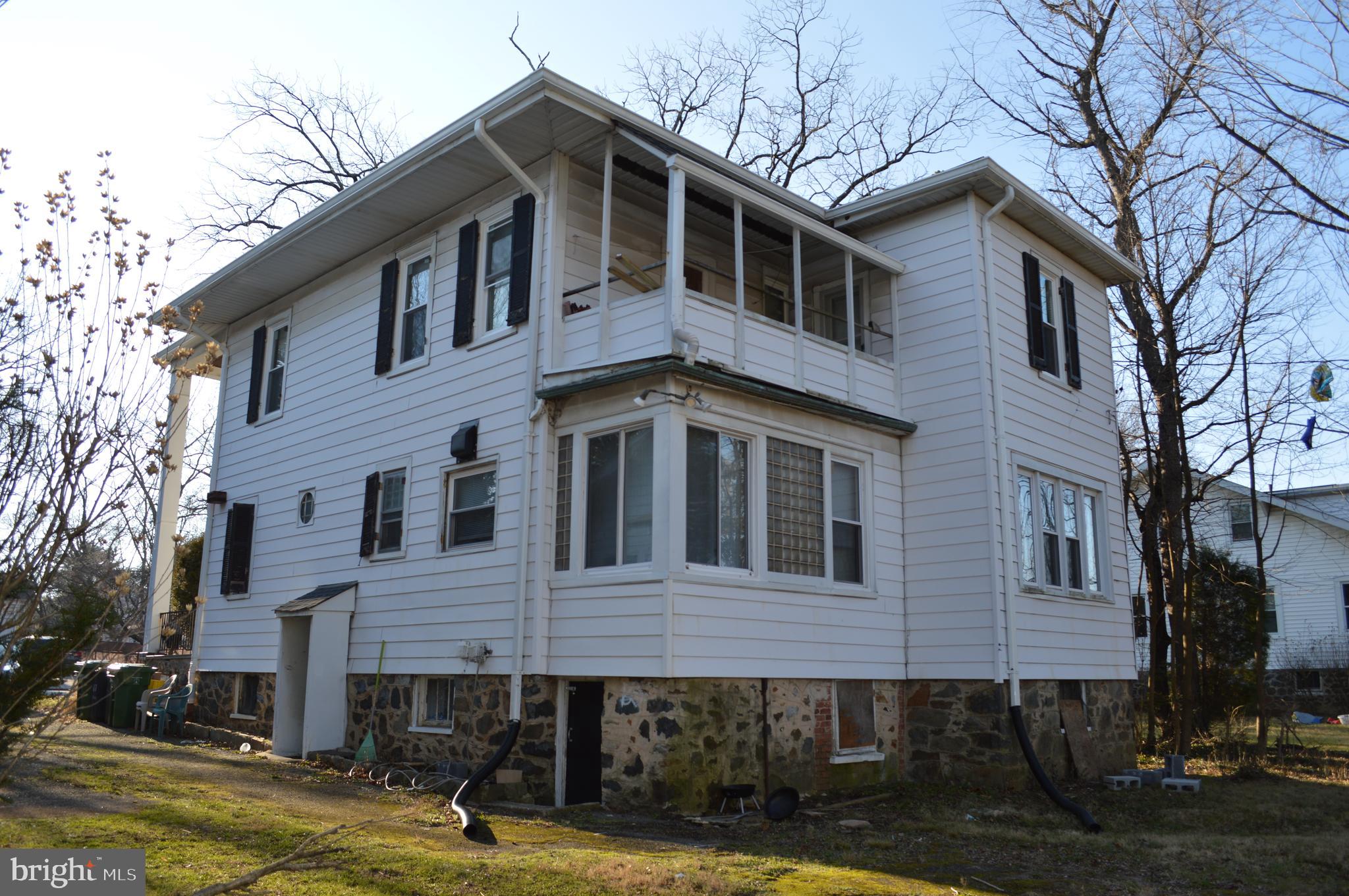 GLEN OAKS - Residential