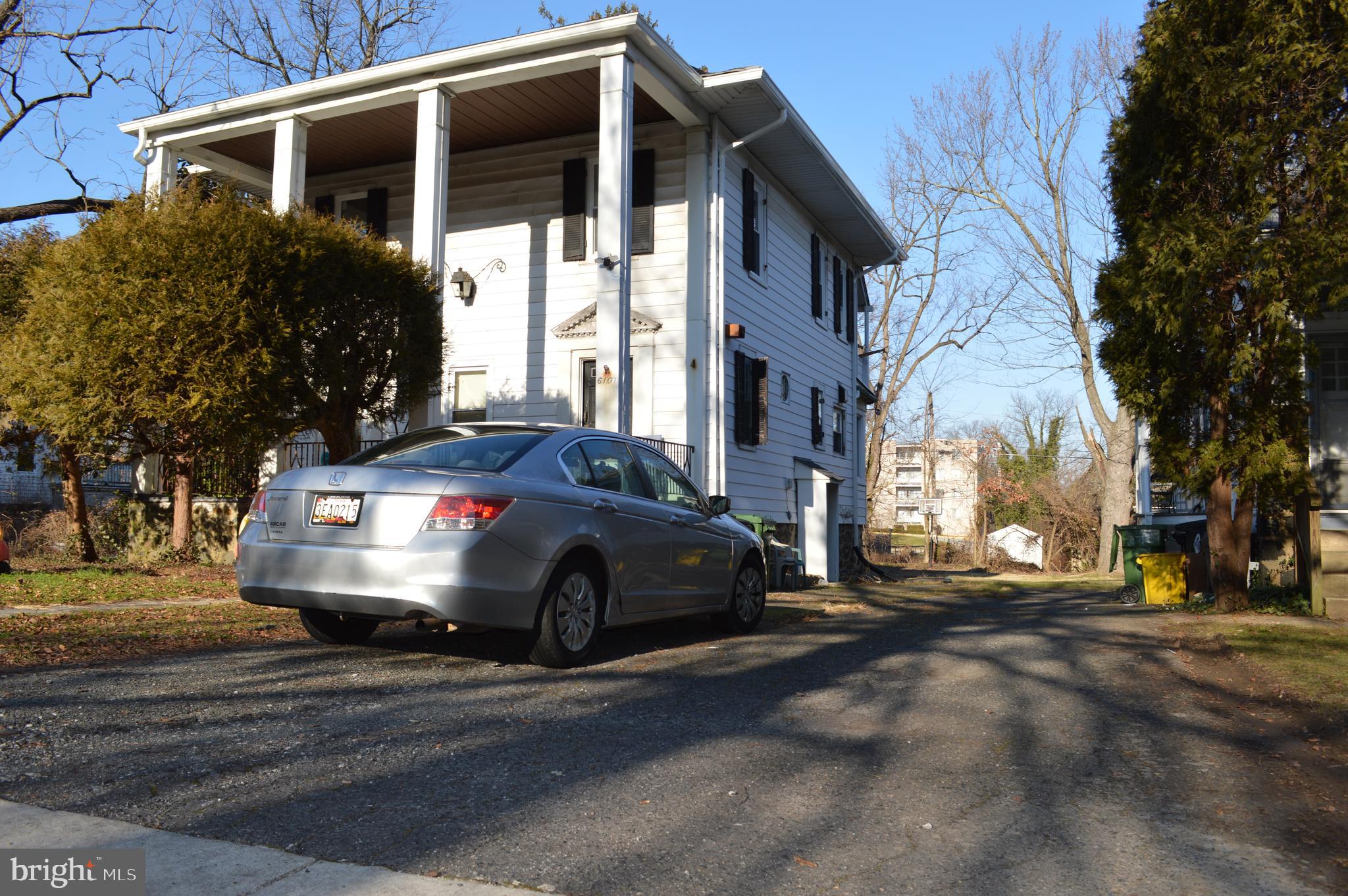 GLEN OAKS - Residential