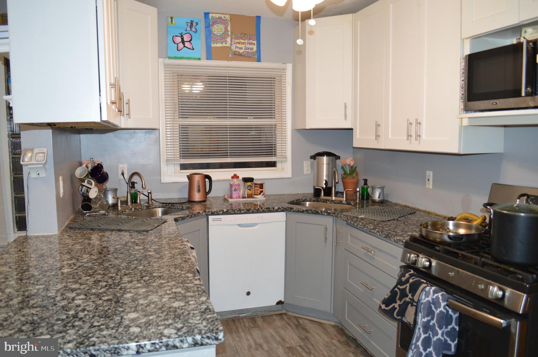 GLEN OAKS - Residential