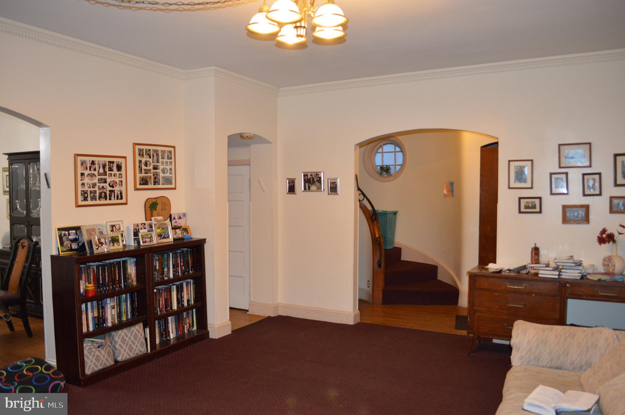 GLEN OAKS - Residential