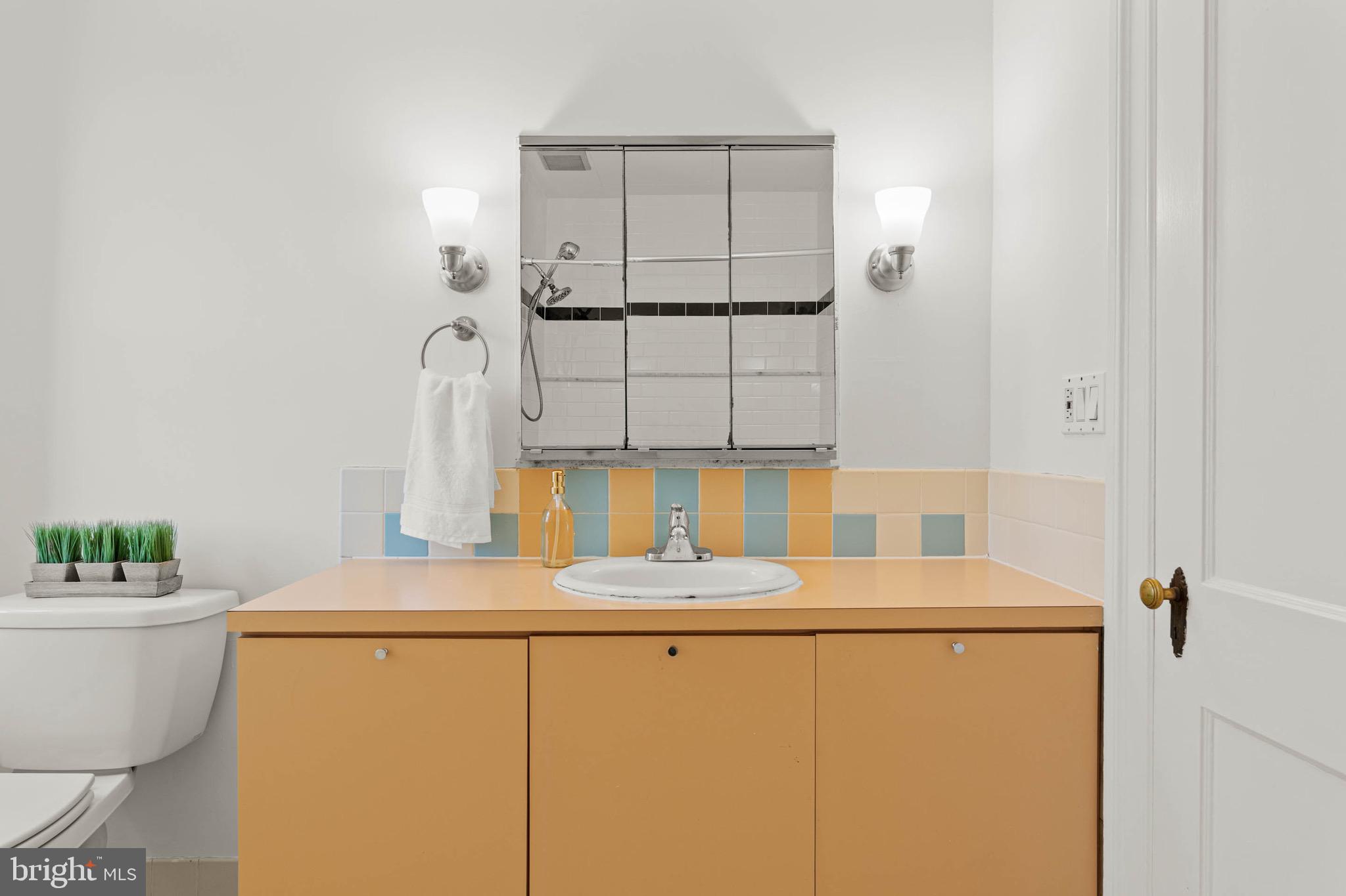 UNIVERSITY CITY - Residential