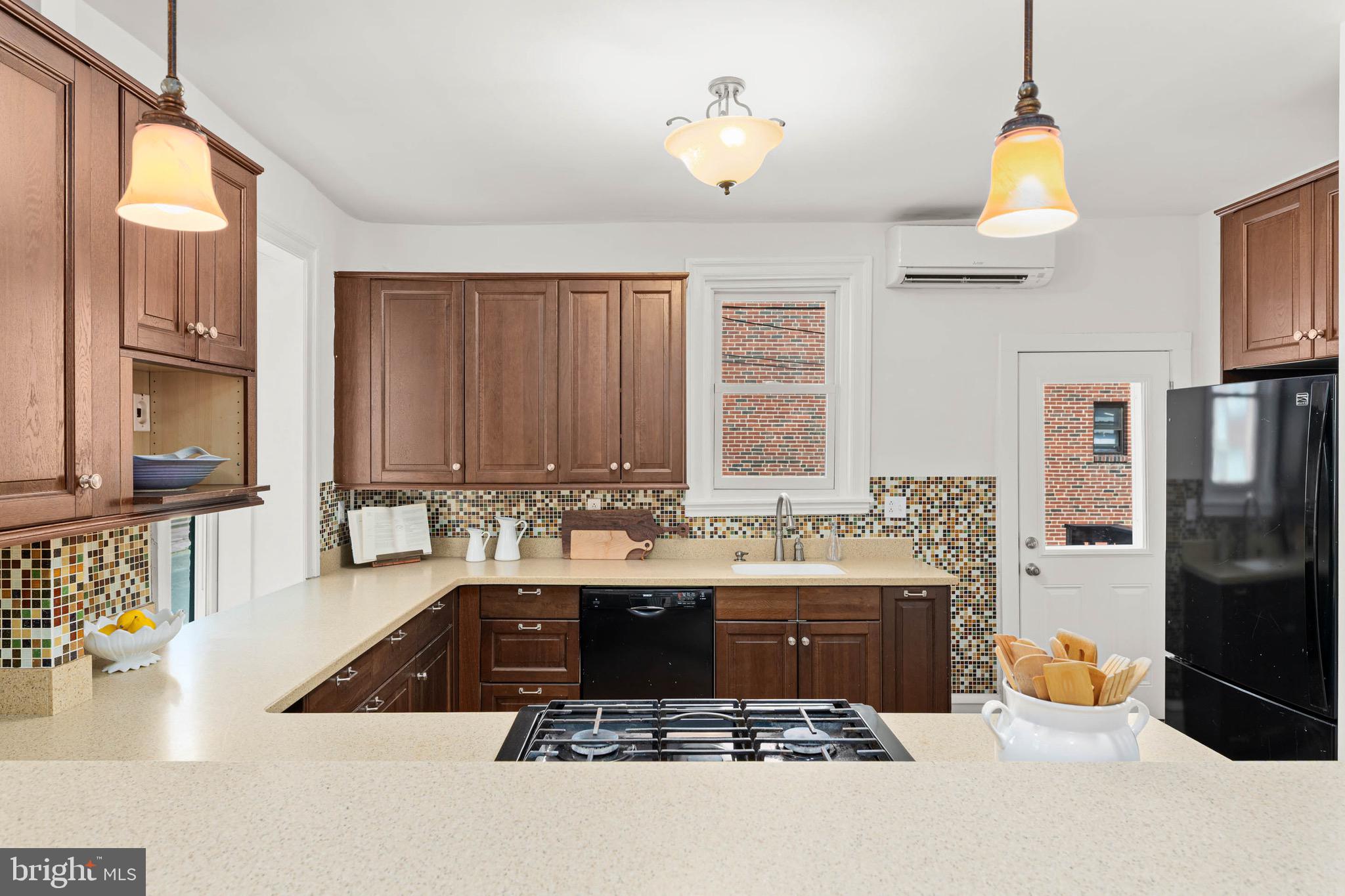 UNIVERSITY CITY - Residential