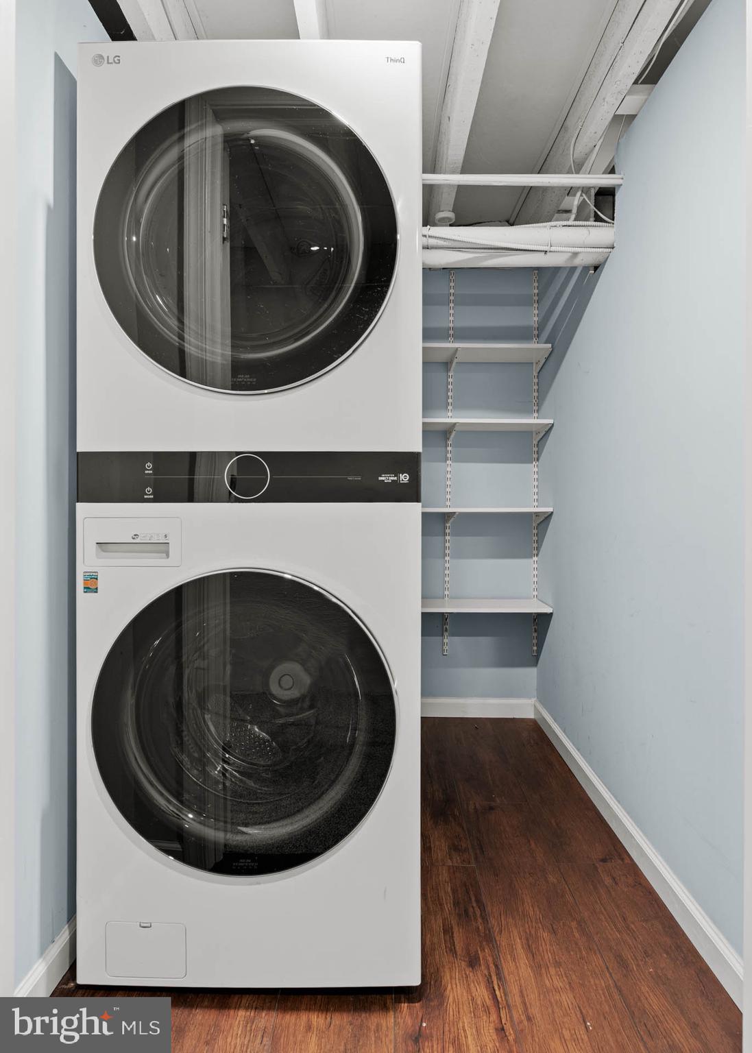 UNIVERSITY CITY - Residential