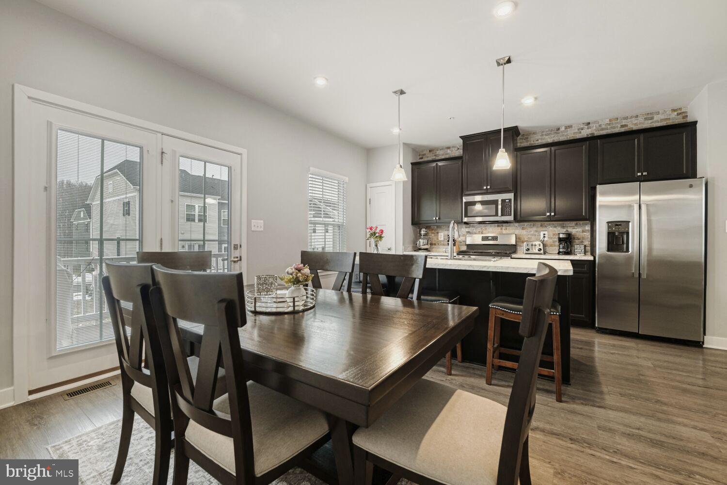 JAMES RUN TOWNHOMES - Residential