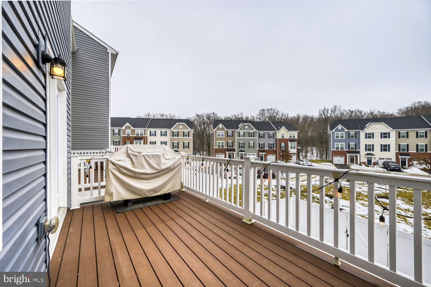 JAMES RUN TOWNHOMES - Residential