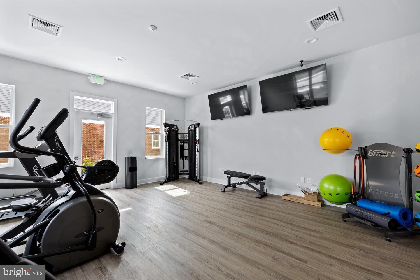 JAMES RUN TOWNHOMES - Residential