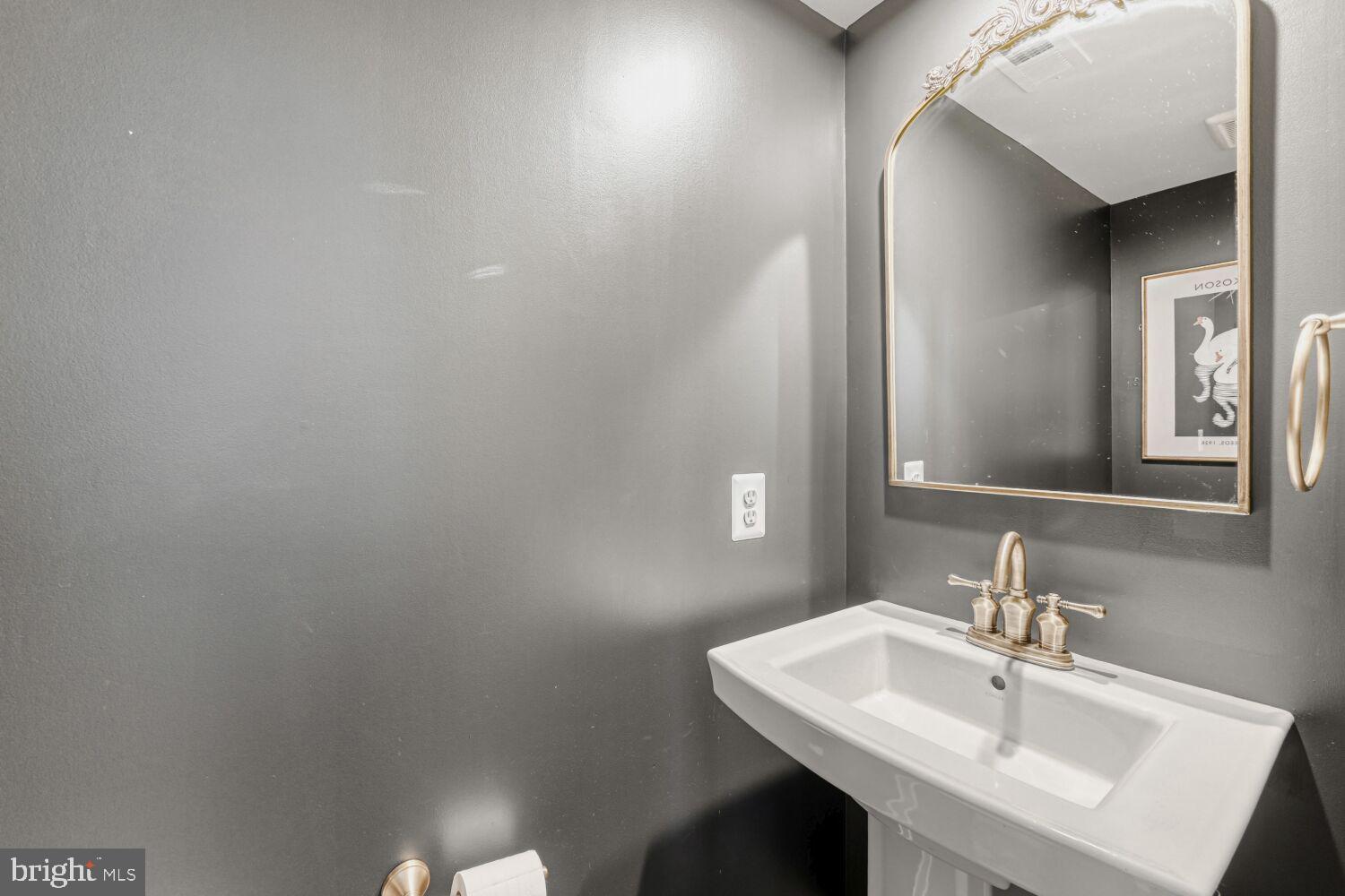 JAMES RUN TOWNHOMES - Residential