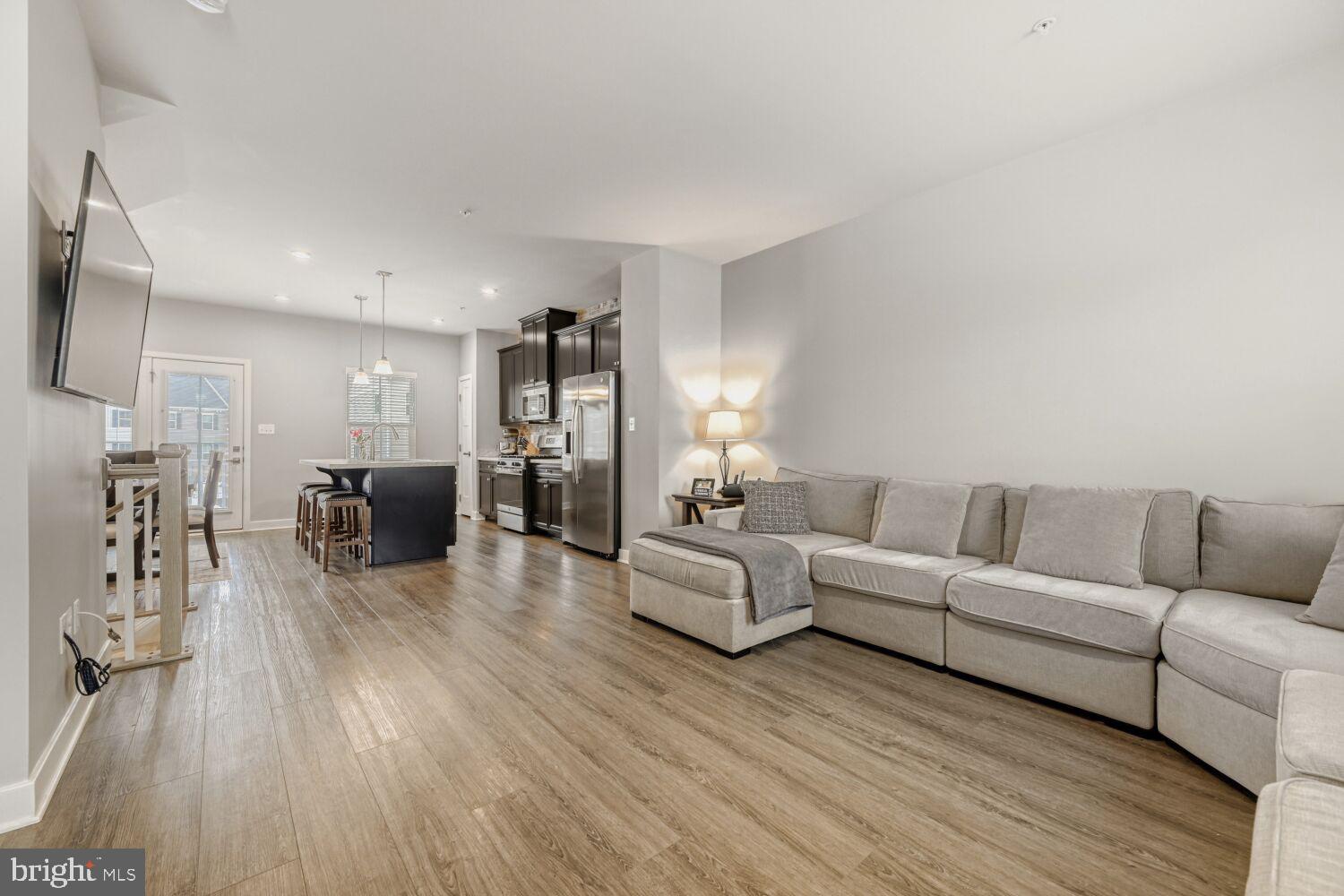 JAMES RUN TOWNHOMES - Residential