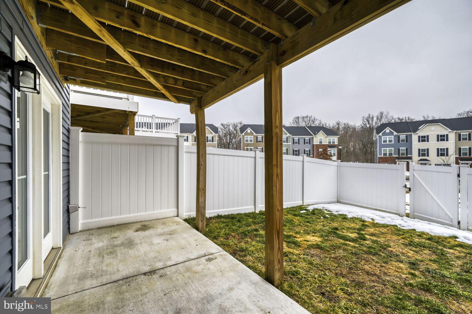 JAMES RUN TOWNHOMES - Residential