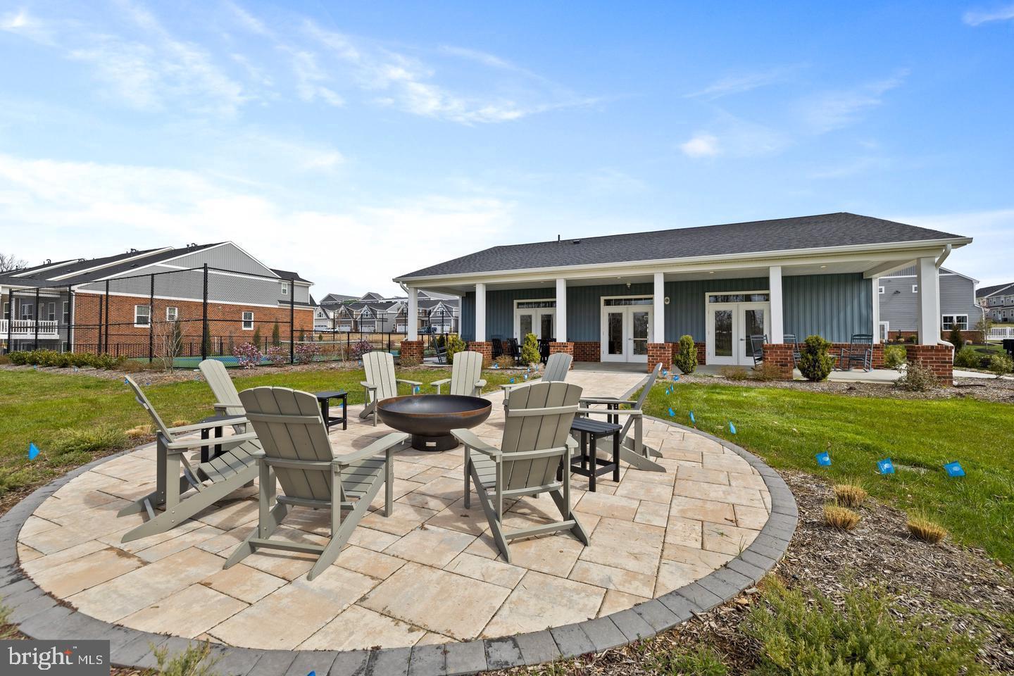 JAMES RUN TOWNHOMES - Residential