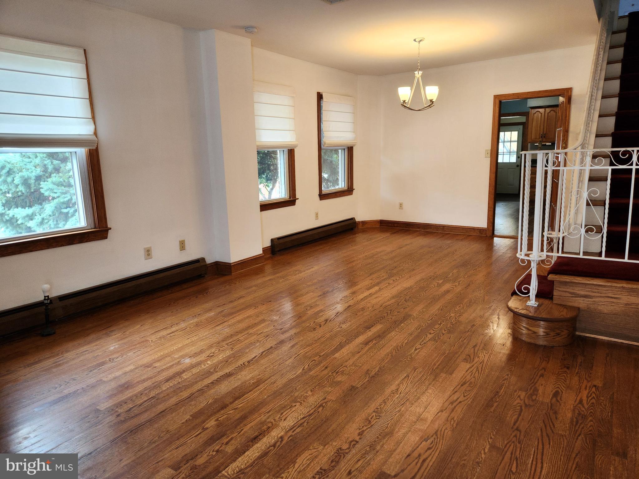 ACORN HILL - Residential