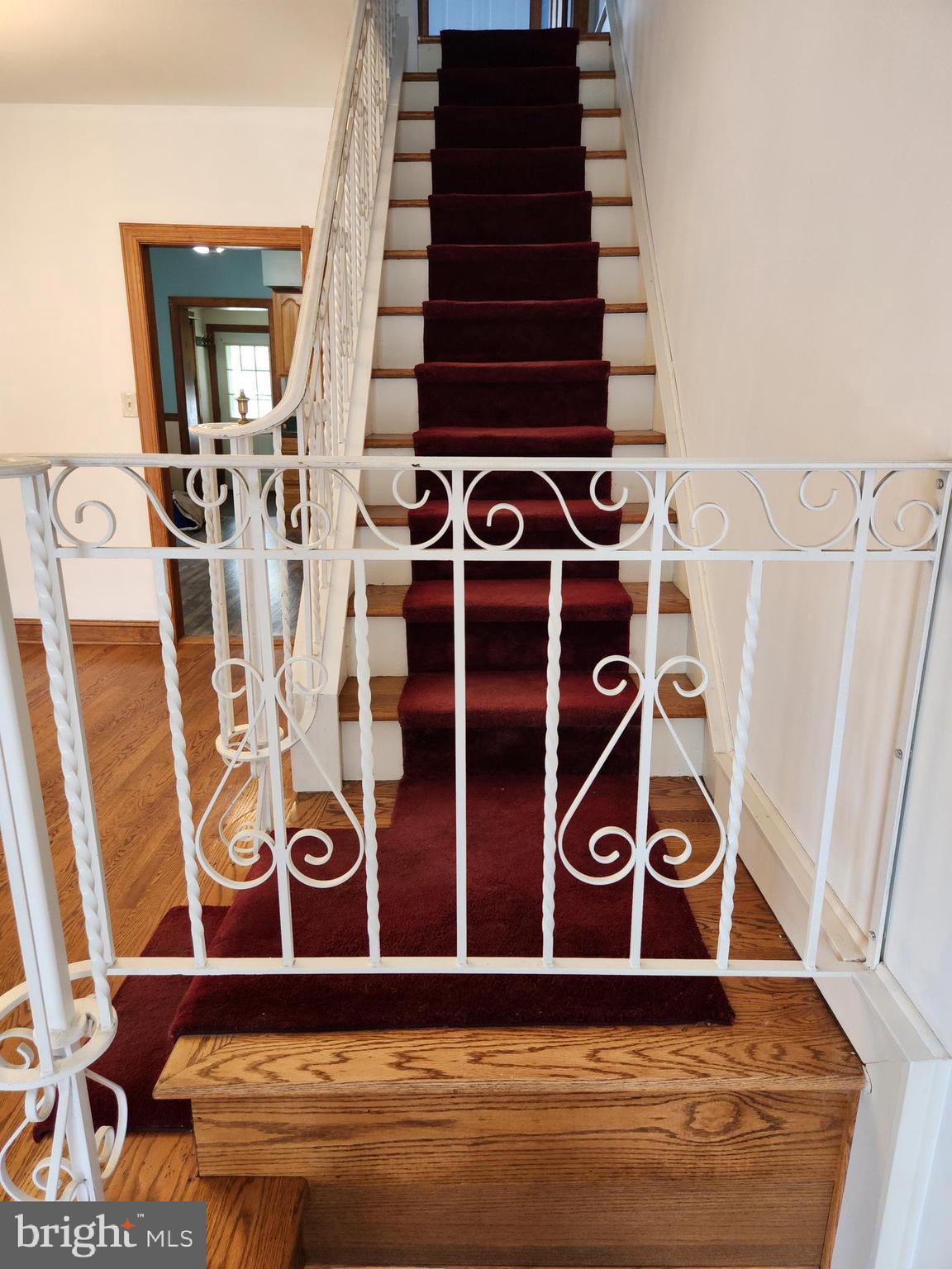 ACORN HILL - Residential