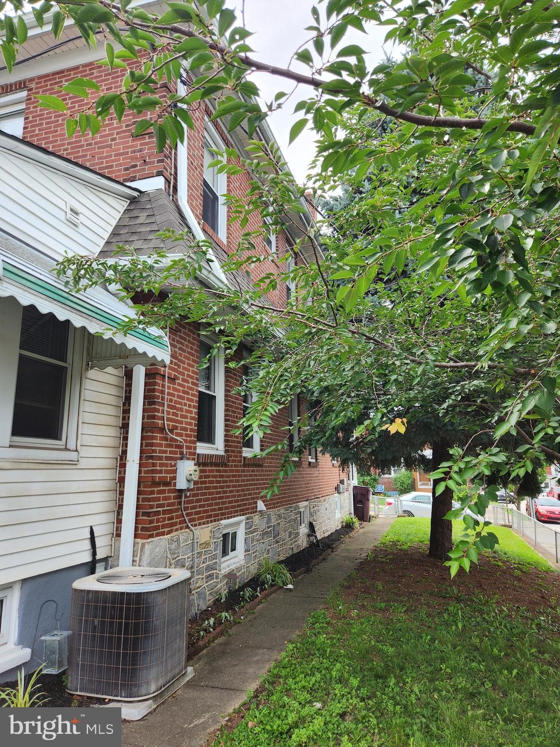 ACORN HILL - Residential